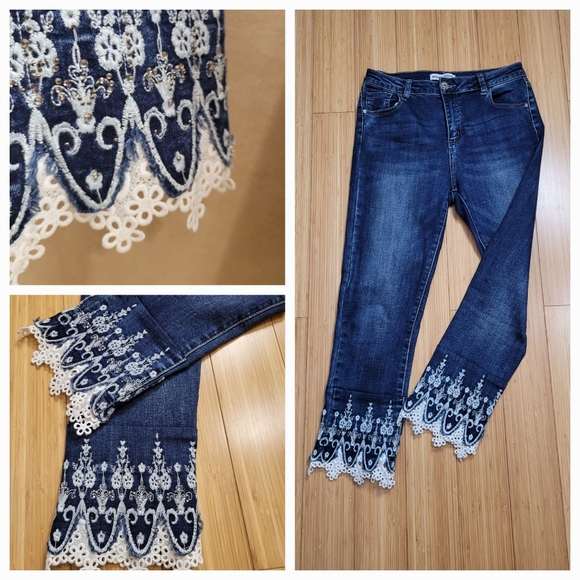 Embellished Jean's/ M / L - Picture 6 of 11